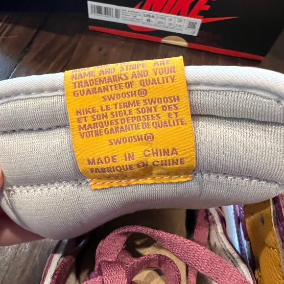 NWT Nike Air Jordan 1 Retro High OG Brotherhood youth size 6. - Picture 7 of 10